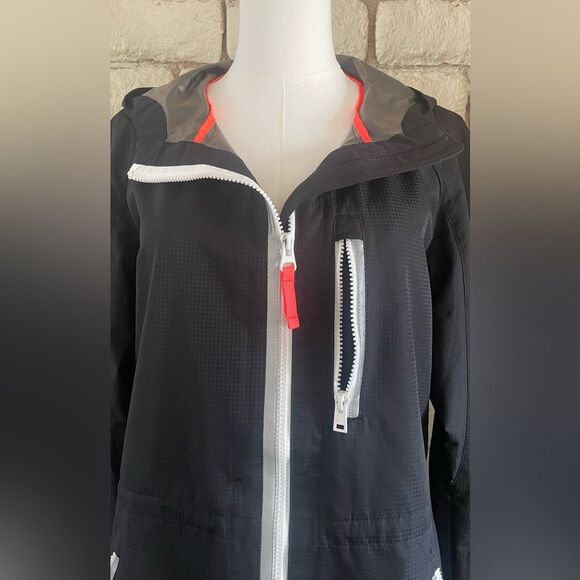 Vince Camuto Women’s Black Raincoat with White Zippers - Picture 3 of 10